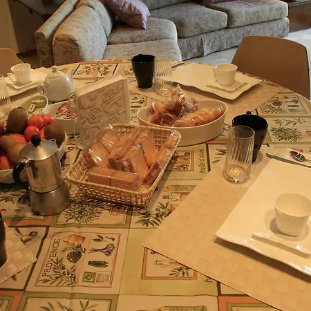 Bed & Breakfast A Casa Como